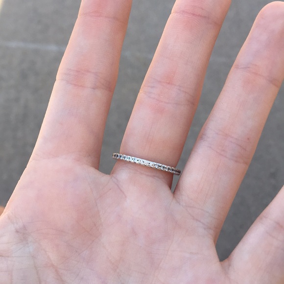 Pandora Classic Elegance Ring - Picture 3 of 3